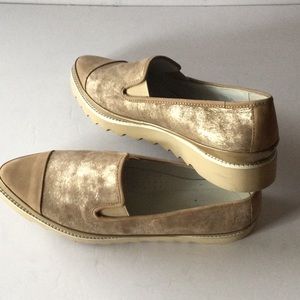 Donald J Pliner “Beliz” Slip On Tan Leather Shoes